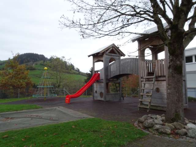Spielplatz Schulhaus Goldingen